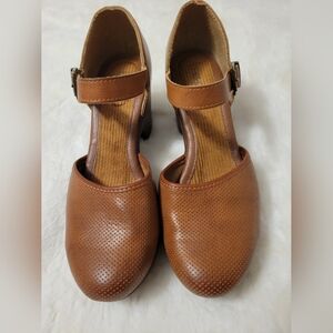 BOC Tan Brown Mary Jane Heels with Ankle Strap